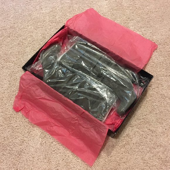 Steve Madden Grey Suede Boots with Heel & Buckle Accent (Size 7.5) - Picture 2 of 6